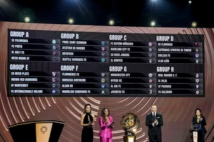 | Photo: AP/Rebecca Blackwell : FIFA Club World Cup Draw: Presenter Samantha Johnson speaks on stage 