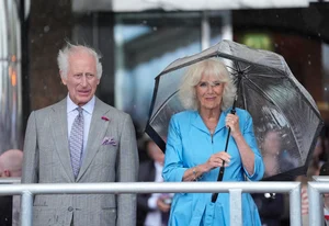 AP : King Charles and Queen Camilla outside Pomme d'Or hotel | 