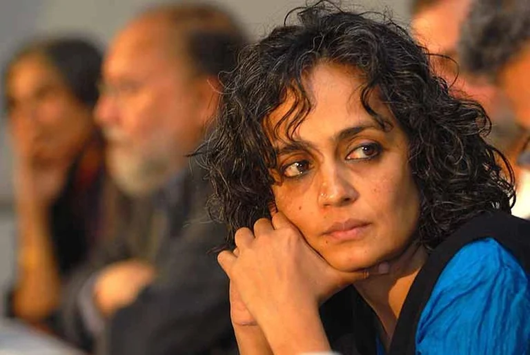 Delhi LG Sanctions Prosecution Of Arundhati Roy Under UAPA - null