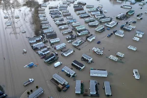 |Photo: AP/Darren Staples : Britain Weather