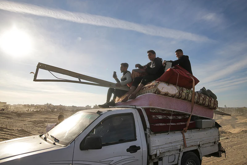 Displaced Palestinians return to Gaza_6