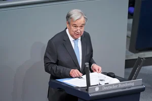  António Guterres speaking at the German Bundestag 