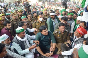 | Photo: PTI : Farmers Protest in Greater Noida