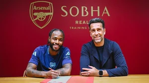 X/Arsenal : Raheem Sterling joined Arsenal on the final day of the Transfer Window.