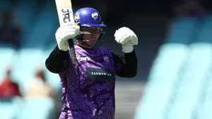 X|WBBL : Lizelle Lee celebrates her ton against Perth Scorchers