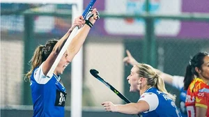 X/HockeyIndiaLeag : Soorma Hockey Club players celebrate.