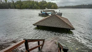 | Photo: AP/Kathy Kmonicek : Hurricane Helene