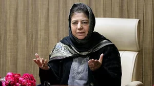 Mehbooba Mufti at PDP meeting