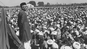 Sheikh Abdullah addressing a gathering in Srinagar in 1949. 