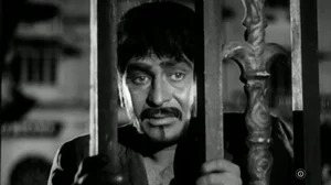 IMDb : Raj Kapoor in Jagte Raho