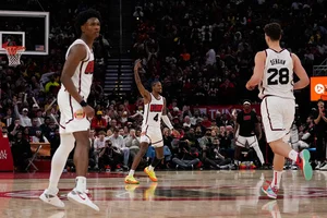 | Photo: AP/Ashley Landis : Basketball: Los Angeles Lakers vs Houston Rockets