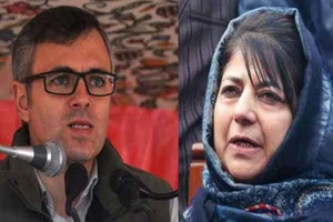 Omar Abdullah (L), Mehbooba Mufti (R)