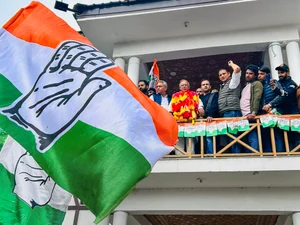 PTI : Congress celebrates victory in Jammu and Kashmir assembly elections