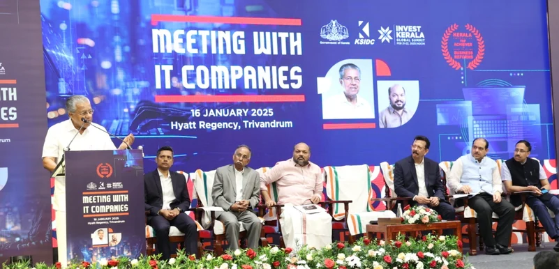 Chief Minister Pinarayi Vijayan addressing leaders of IT companies