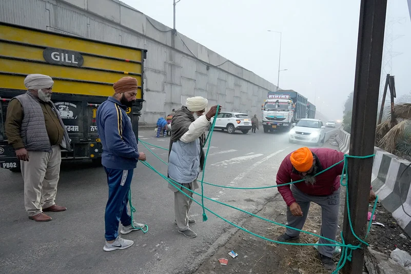 Farmers protest Punjab bandh by farmers photos: 2