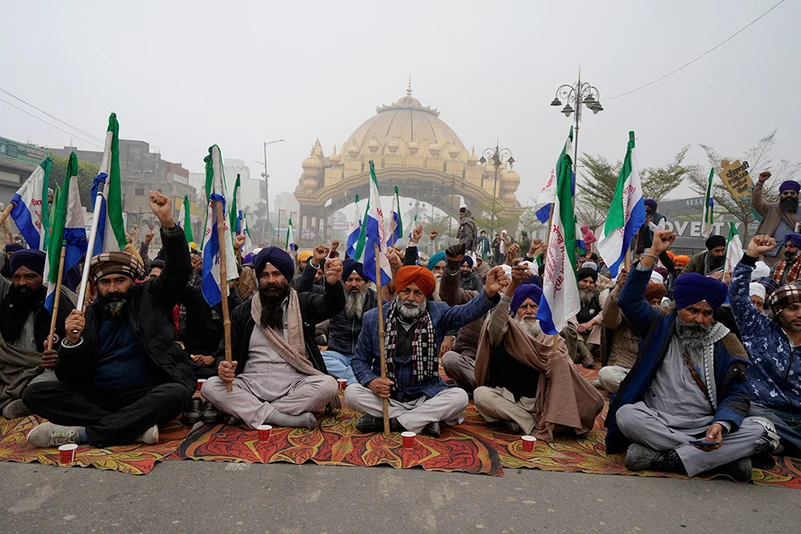 Farmers protest Punjab bandh by farmers photos: 3