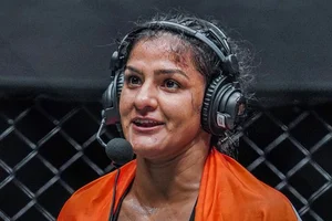 Ritu Phogat Takes On Kick-boxing World Champion Stamp Fairtex In MMA Final