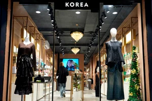 Suresh K Pandey : Korean fashion store in Humanyunpur in Delhi