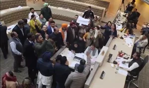 Screengrab from PTI video : Scuffle erupts between BJP, Congress and AAP at Chnadigarh Municipal Corporation.