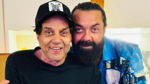 Instagram : Bobby Deol, Dharmendra