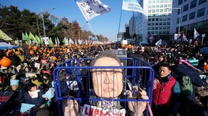 | Photo: AP/Ahn Young-joon : South Korea Martial Law