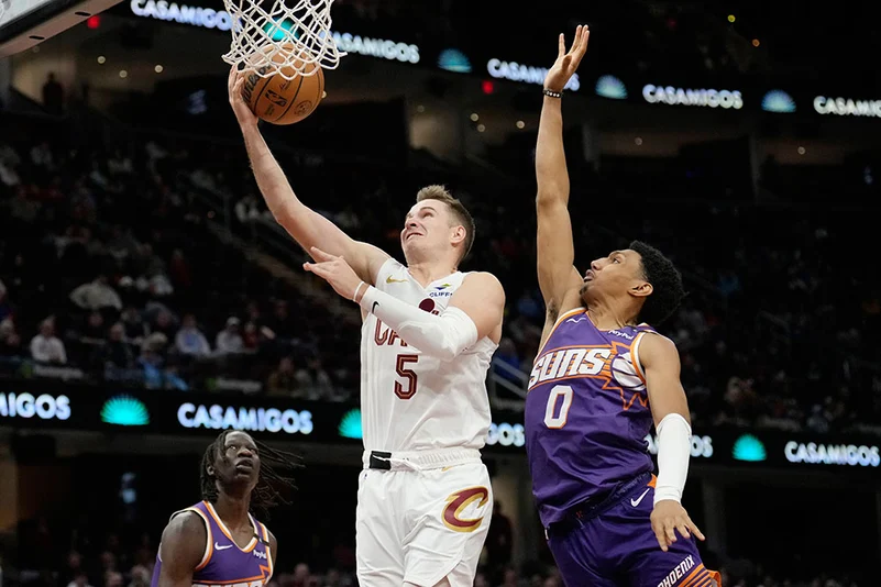 NBA: Cleveland Cavaliers vs Phoenix Suns