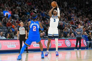 Photo: AP/Kyle Phillips : Timberwolves Thunder Basketball