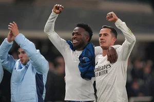 | Photo: AP/Antonio Calanni : Champions League 2024-25: Real Madrid players celebrate at the end of the match 