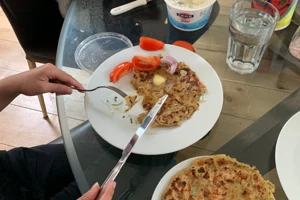 Gurinder Chadha Says 'Fiteh Moo' As She Shares Picture Of Her Kid Eating Alu Parantha With Fork