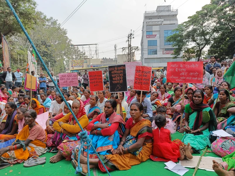 Tribal Organisations protest in front of Raj Bhavan, Ranchi