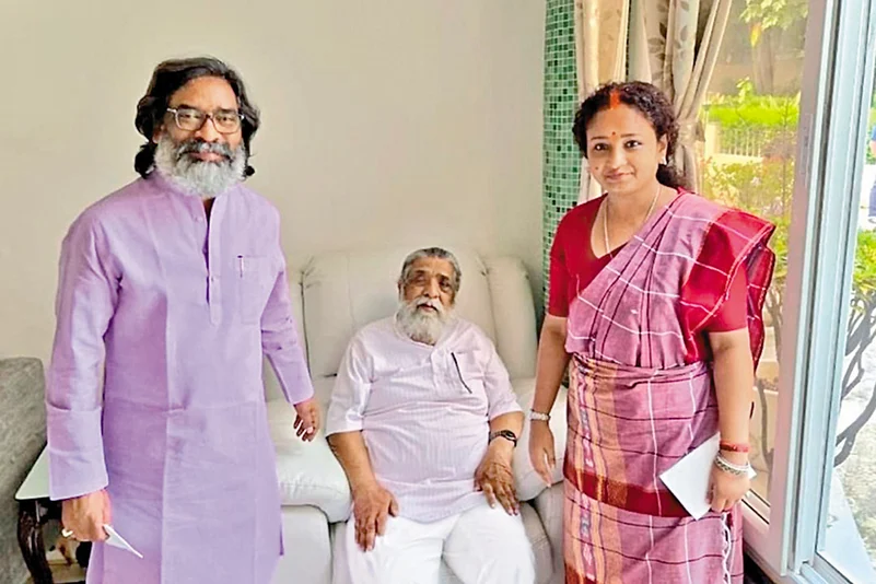 Hemant and Kalpana Soren with Shibu Soren 