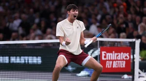 Alexei Popyrin beat Daniil Medvedev at the Paris Masters1