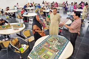 Photo: Suresh K. Pandey : Event Glimpses: Anjani Kumar Singh (centre), Director General, Bihar Museum, with Ashok Kumar Sinha, Additional Director, Bihar Museum