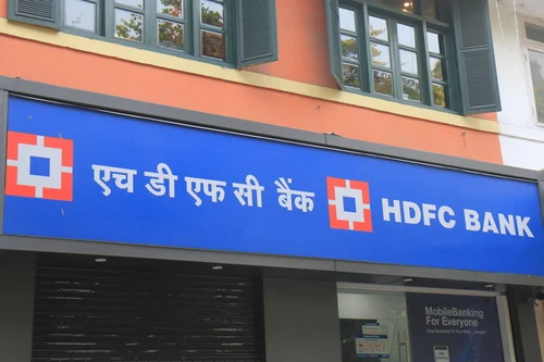 HDFC Bank Shares Jump 2% After In-Line Q3 Profit Driven by Higher Interest Income