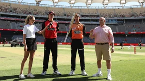 Photo: X | Big Bash League : Perth Scorchers and Melbourne Renegades captains during the bat flip (toss) in the BBL 2024-25 match.