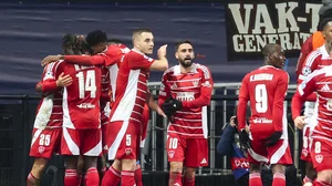 Brest celebrate against PSV