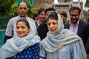 Photo: PTI : PDP chief Mehbooba Mufti and daughter Iltija Mufti |