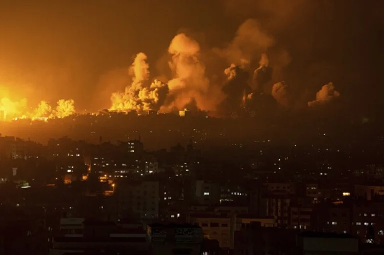 Israeli airstrike kills many in Gaza - AP