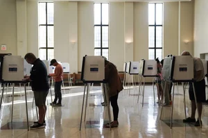 AP : Presidential elections are underway in the United States 