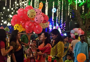 Representative Image/Getty Images : Women enjoy an evening as they celebrate on the occasion of Diwali festival at Shivaji Park, Dadar, on November 4, 2021 in Mumbai, India