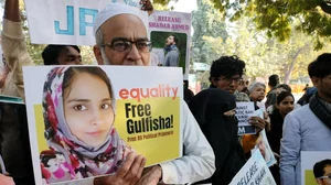 Outlook India : People gather at Jantar Mantar to demand the release of political prisoners.