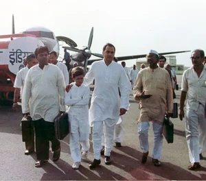 X/@RahulGandhi
 : Rahul Gandhi shared a childhood photograph of him with his father in which Rajiv Gandhi can be seen with his hand on Rahul's shoulders.