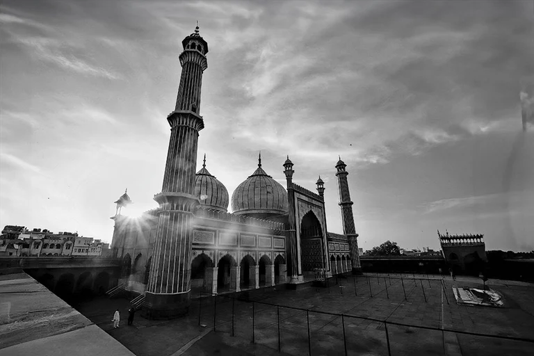 Spellbinding: The majestic Jama Masjid in Shahjahanabad (present-day Old Delhi) - | Photo: Suresh K. Pandey