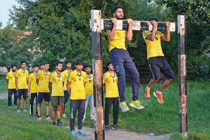 Photo: Tribhuvan Tiwari : Election Moods: Students from Bhavishya Sainik Academy in Jind training for the Agnipath entrance exam