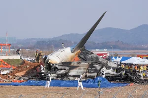 | Photo: AP : South Korea To Inspect Boeing Aircraft To Determine Cause Of Crash 