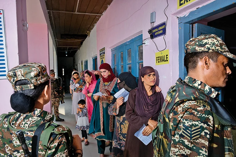 Back to the Ballot: Women voters cast their votes in Khansahib constituency in central Kashmir on September 25, 2024 - Photo: Yasir Iqbal