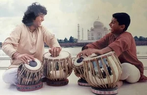 Youtube : Wah Taj TV Advertisement featuring Ustad Zakir Hussain, for Brooke Bond Taj Mahal Tea